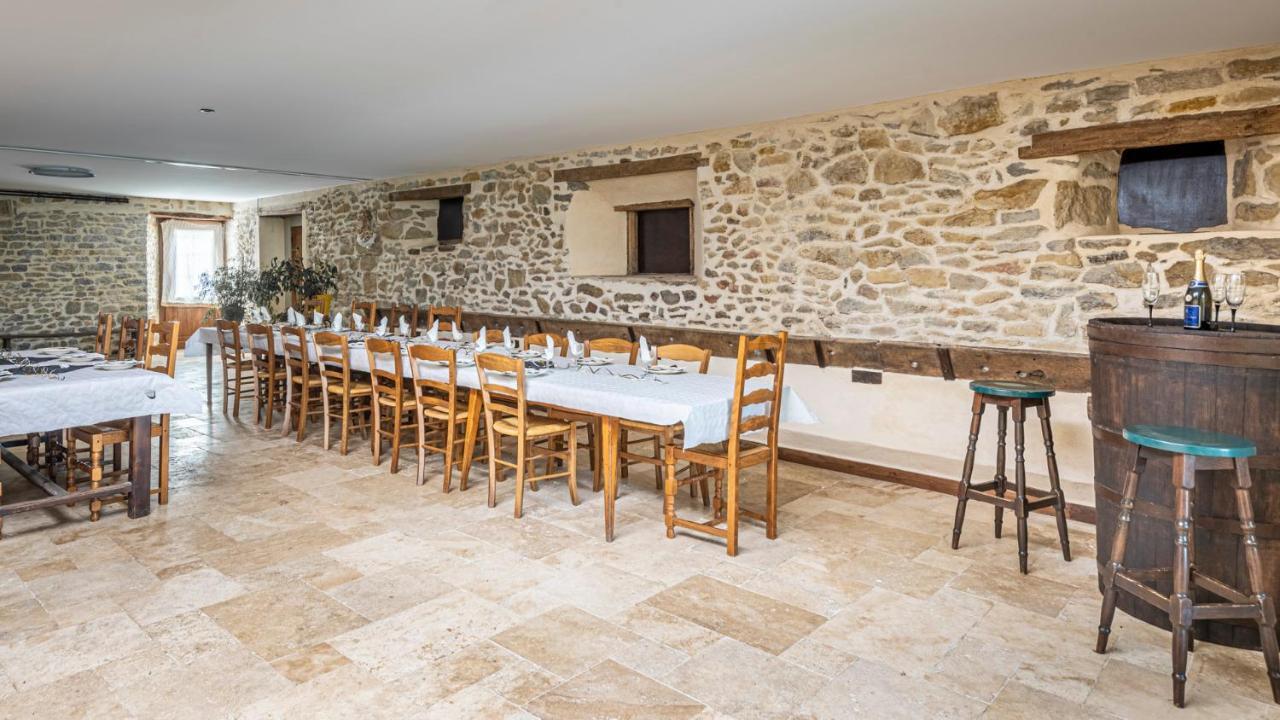 La Ferme Des 3 Suissesses Bed & Breakfast Saint-Paul  Екстериор снимка