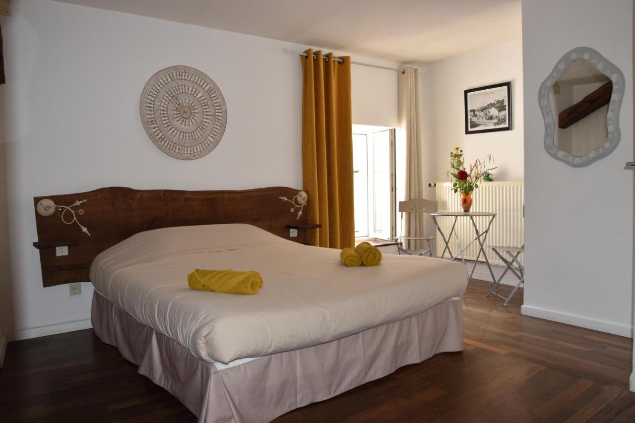 La Ferme Des 3 Suissesses Bed & Breakfast Saint-Paul  Екстериор снимка