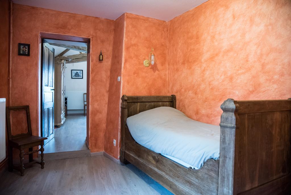 La Ferme Des 3 Suissesses Bed & Breakfast Saint-Paul  Екстериор снимка