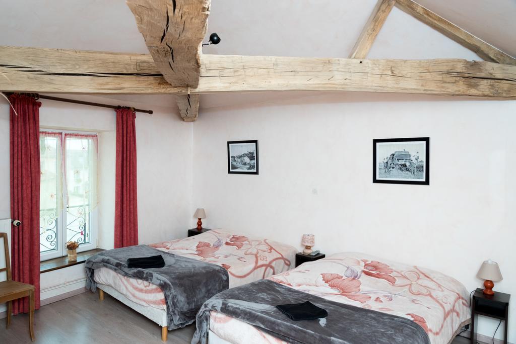 La Ferme Des 3 Suissesses Bed & Breakfast Saint-Paul  Екстериор снимка