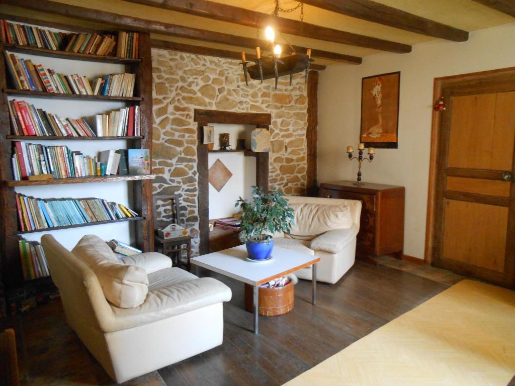 La Ferme Des 3 Suissesses Bed & Breakfast Saint-Paul  Екстериор снимка