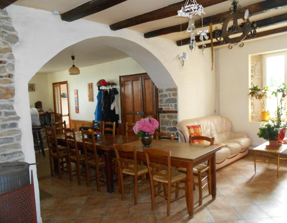 La Ferme Des 3 Suissesses Bed & Breakfast Saint-Paul  Екстериор снимка