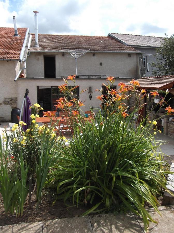 La Ferme Des 3 Suissesses Bed & Breakfast Saint-Paul  Екстериор снимка