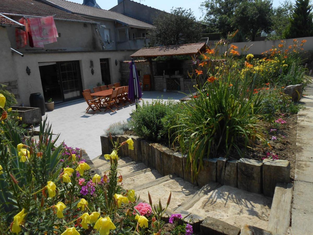 La Ferme Des 3 Suissesses Bed & Breakfast Saint-Paul  Екстериор снимка