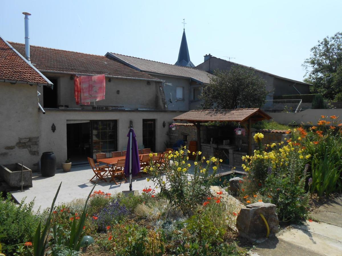 La Ferme Des 3 Suissesses Bed & Breakfast Saint-Paul  Екстериор снимка